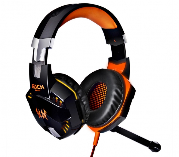 Game Playing Headset Noise Cancellation Over Ear Gaming Headset With Microphone LED