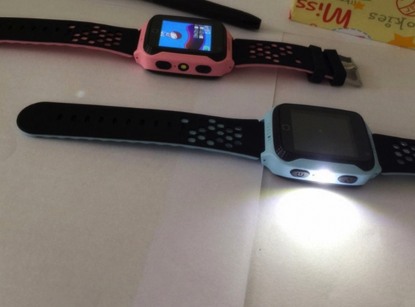 Kids Mobile Phone Watch Cellphone Quad Band GSM GPS Phone