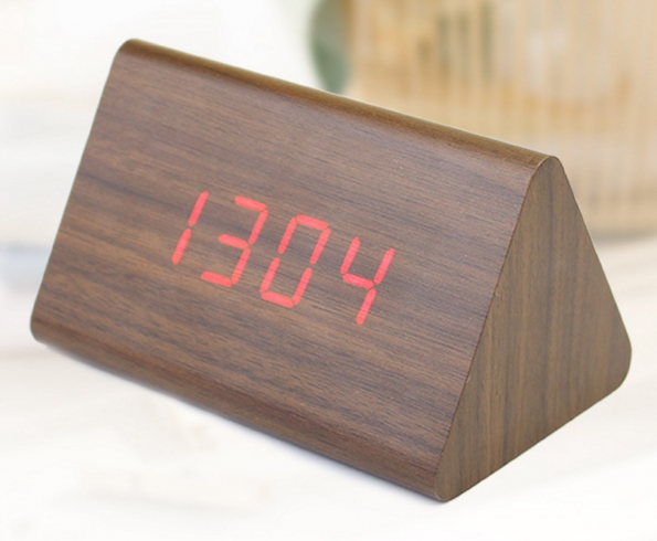 Natural Wooden Case LED Clock Temperature USB And Battery Both For Power Input And Inside Sound Sensor